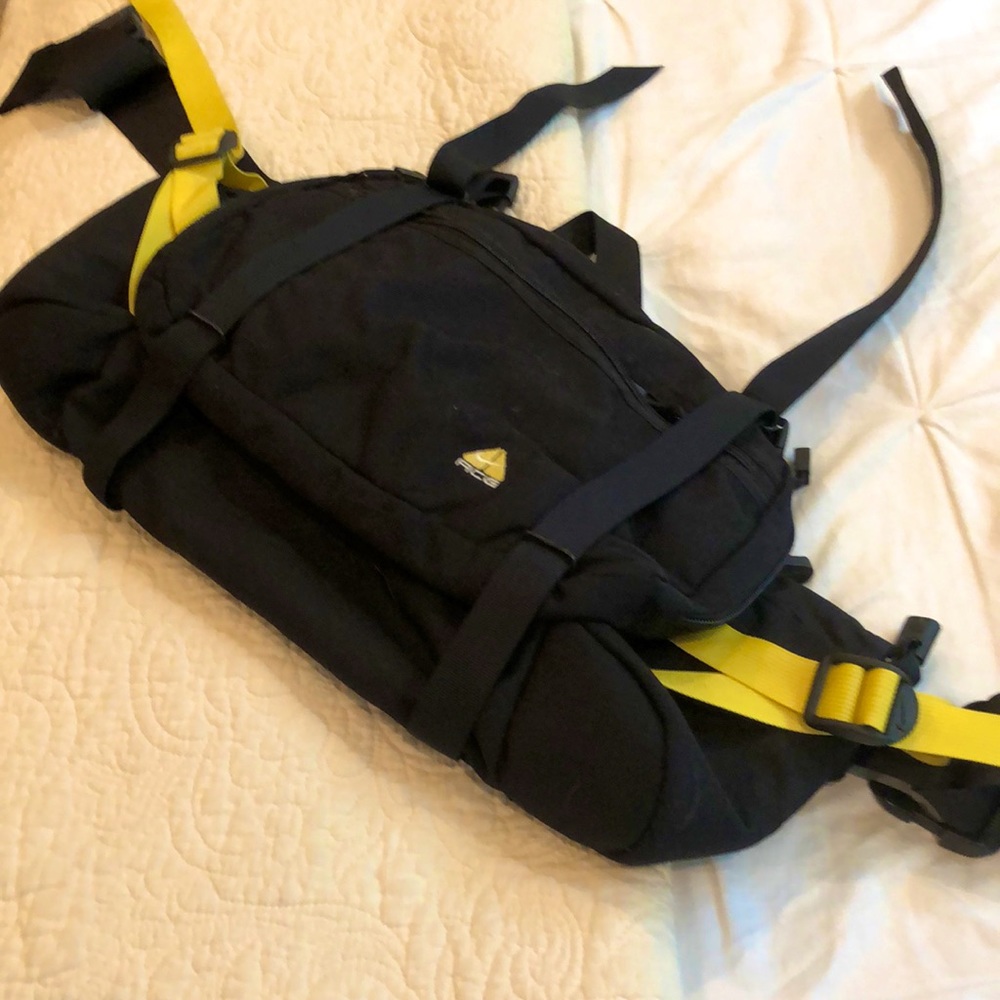 Nike ACG Lumbar Waist Fanny Running Hiking Pack